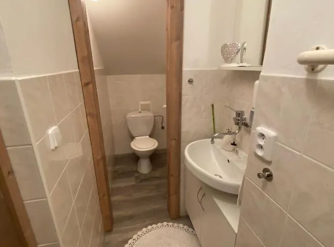 Ubytovani Na Lesni * Luhačovice
